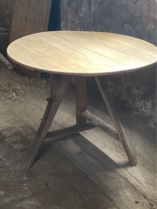 Mooie oude wijntafel - Afbeelding 4